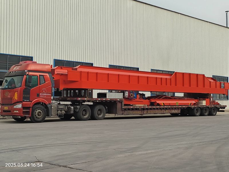 通用橋式起重機(jī) QDXX32/5t—19.5m 電動(dòng)單梁橋式起重機(jī) 2臺(tái) LD10t—16.5m 制作完成，發(fā)往河北石家莊交付客戶(hù)使用。